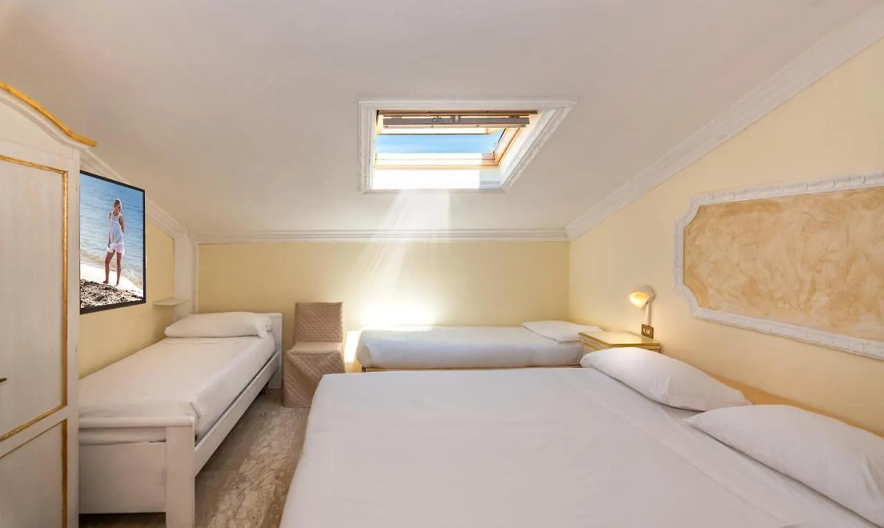 Hotel Tahiti Виареджо
