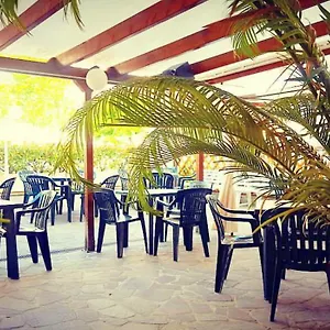 https://hotel-moroni.emilia-romagnahotels.net