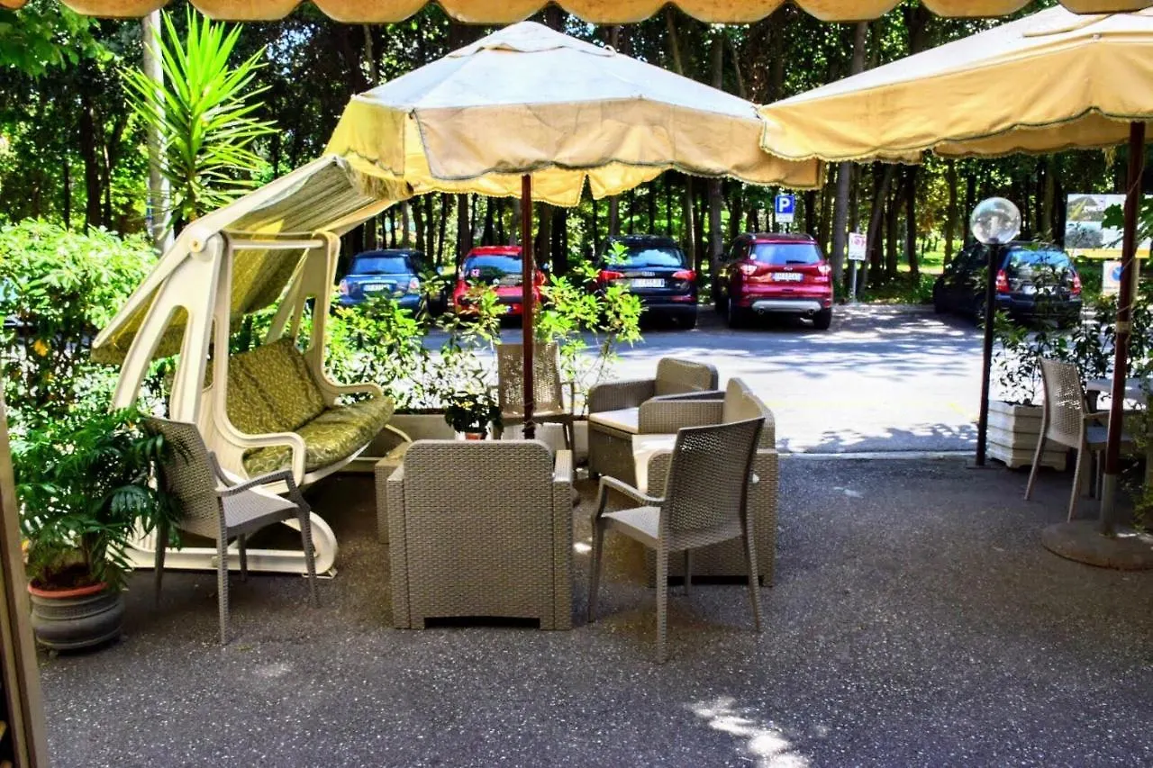 Hotel Tahiti Viareggio