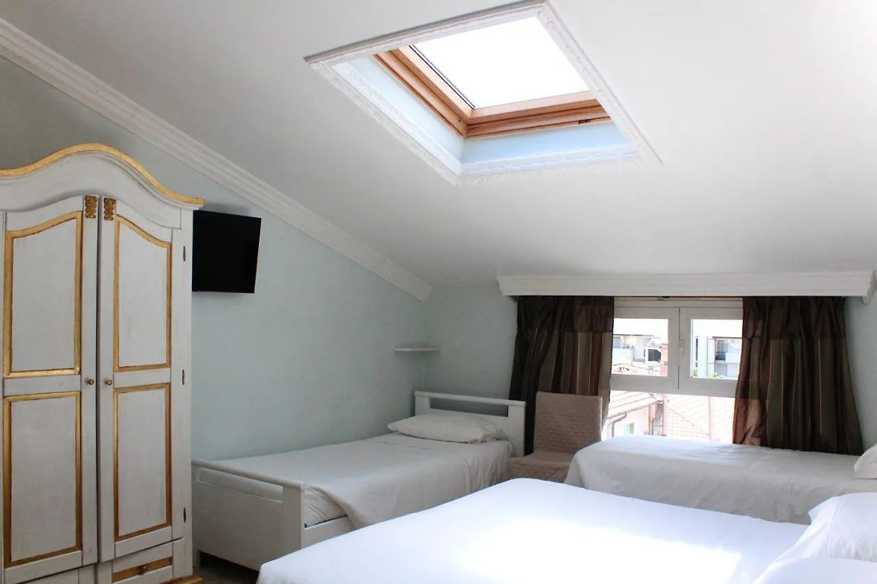 וירג'יו Hotel Tahiti