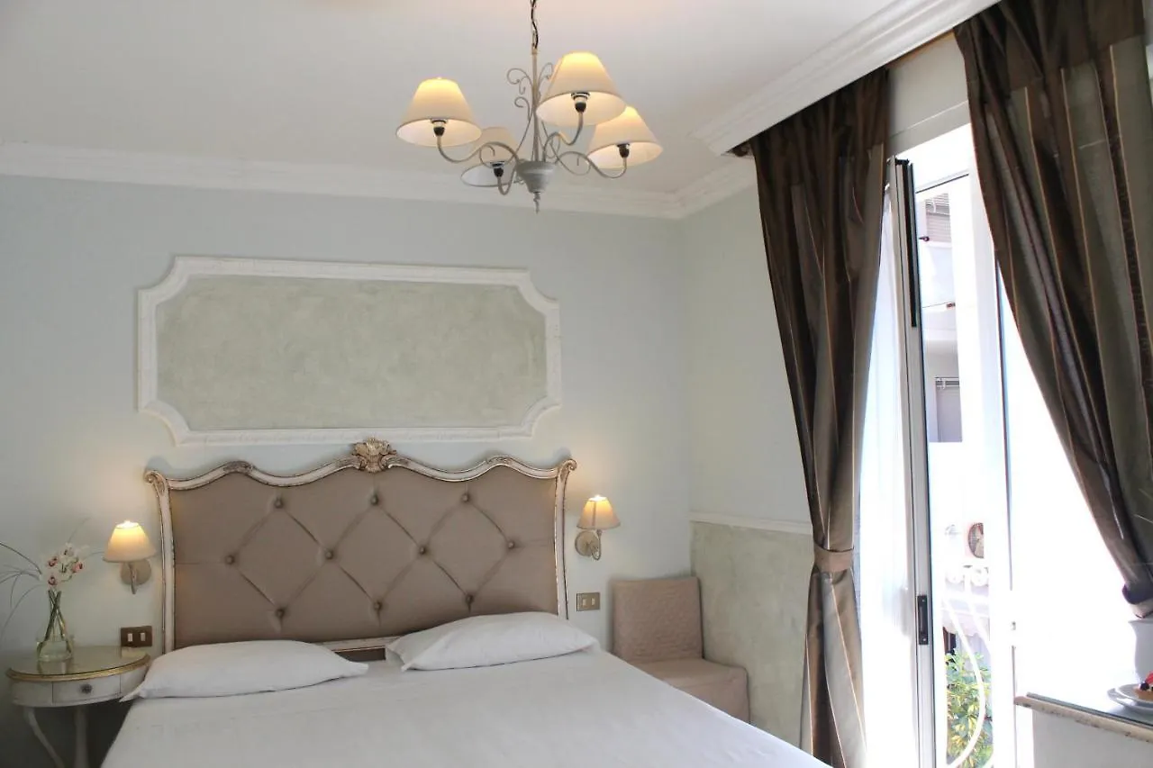 וירג'יו Hotel Tahiti