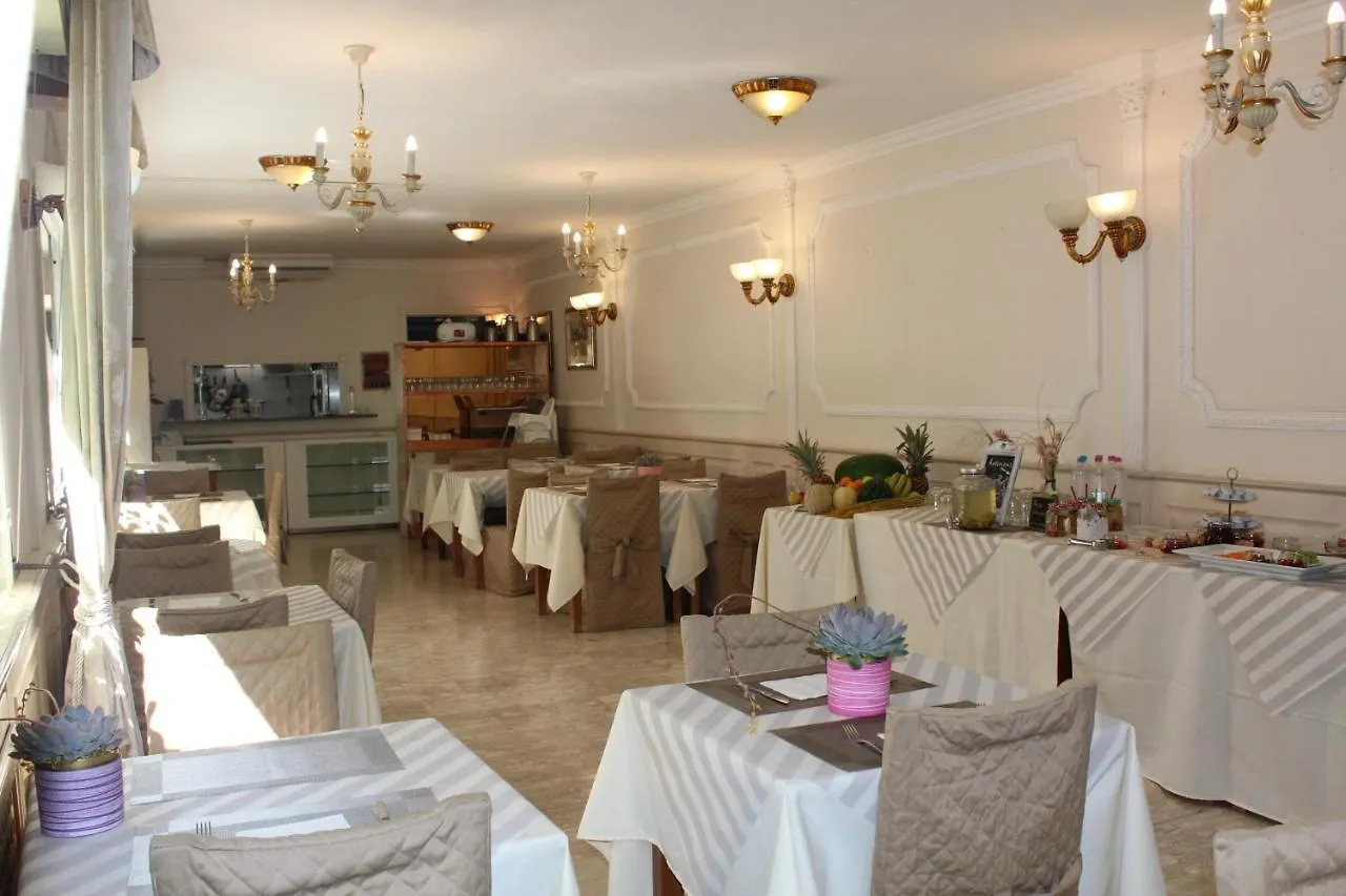 וירג'יו Hotel Tahiti