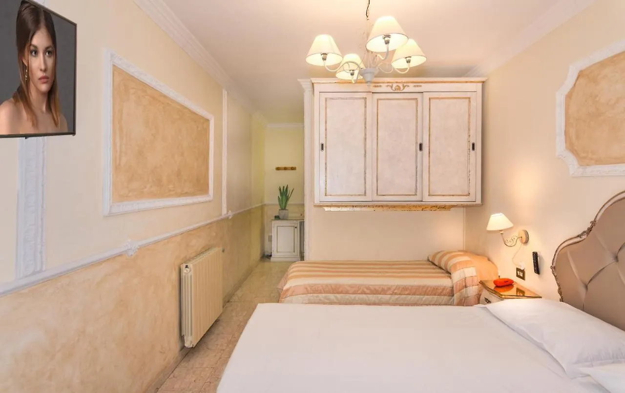***  Hotel Tahiti Viareggio Italy