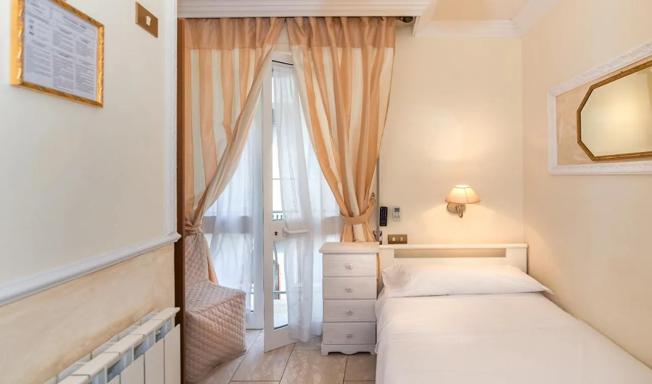 Hotel Tahiti Viareggio